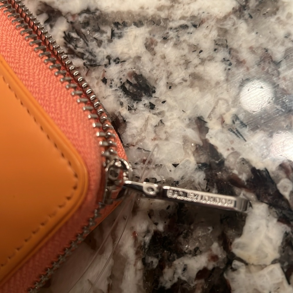 Radley London Medium Orange Wallet - Picture 5 of 6